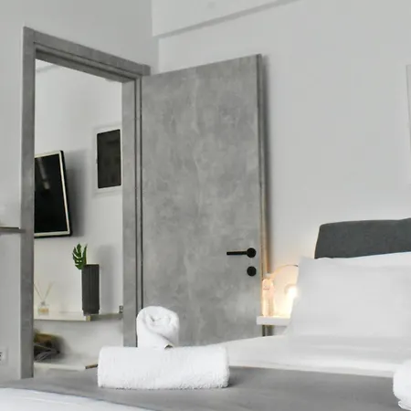 Acropolis Hip Loft Apartment